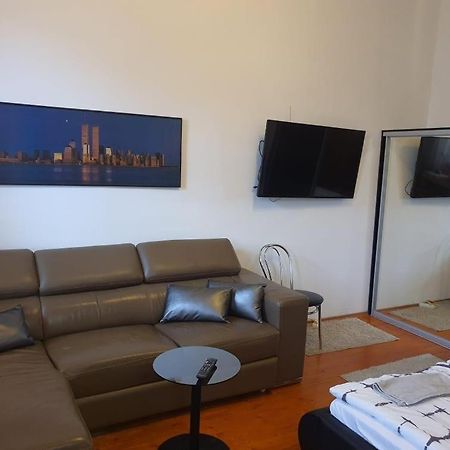 Monar City Center Apartment Free Parking Kosice Exterior photo